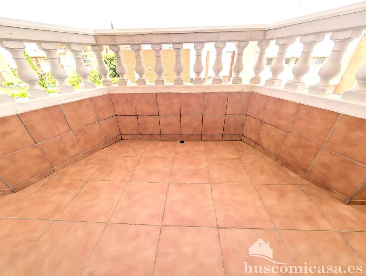 Piscina de Casa o xalet en venda en Linares amb Aire condicionat, Calefacció i Jardí privat
