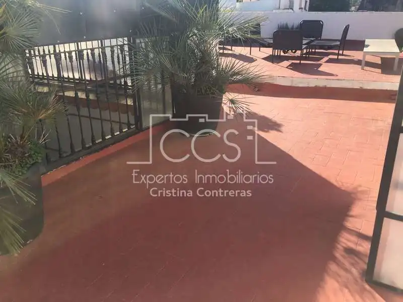 Terrassa de Casa adosada en venda en Sevilla amb Aire condicionat