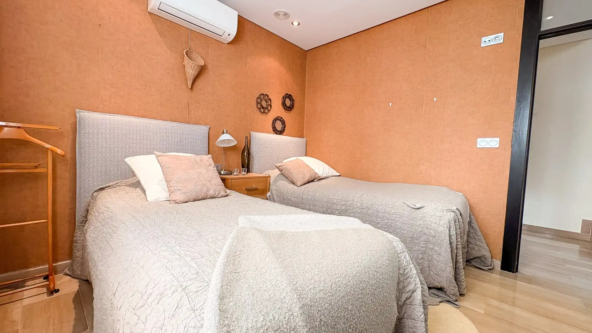 Habitación de Casa o chalet en venta en Guardamar del Segura con Aire acondicionado, Jardín privado y Terraza