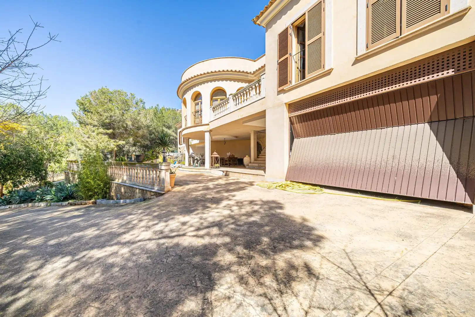 Vista exterior de Casa o xalet en venda en Calvià amb Aire condicionat, Calefacció i Jardí privat