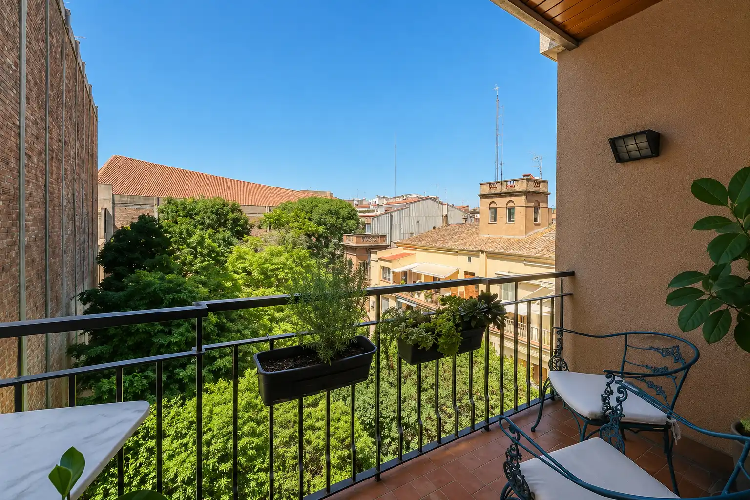 Terrasse von Wohnung zum Verkauf in Figueres mit Heizung, Parkett und Terrasse