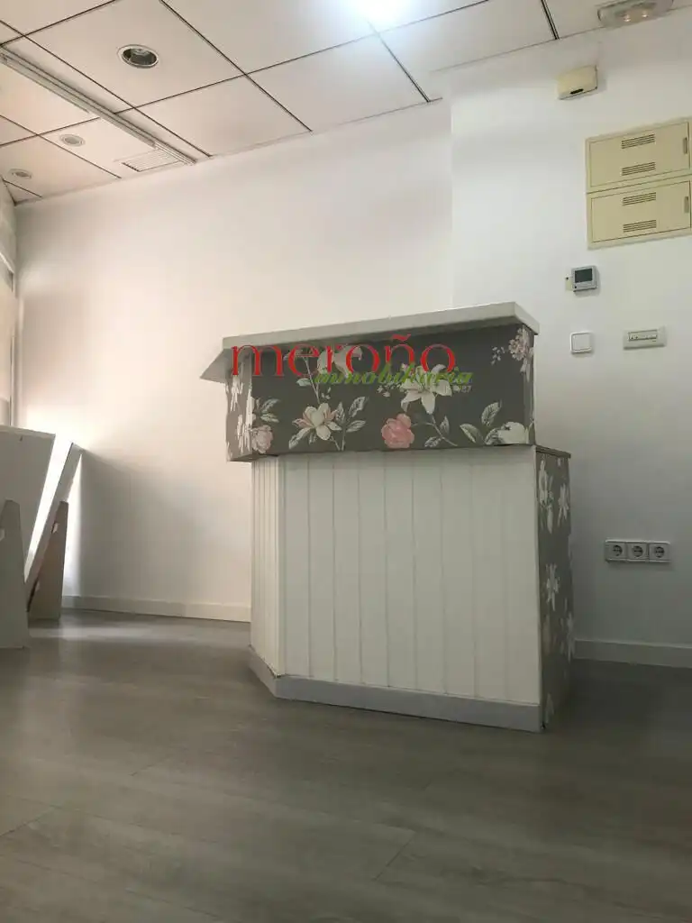 Local en venda en Elche / Elx amb Aire condicionat