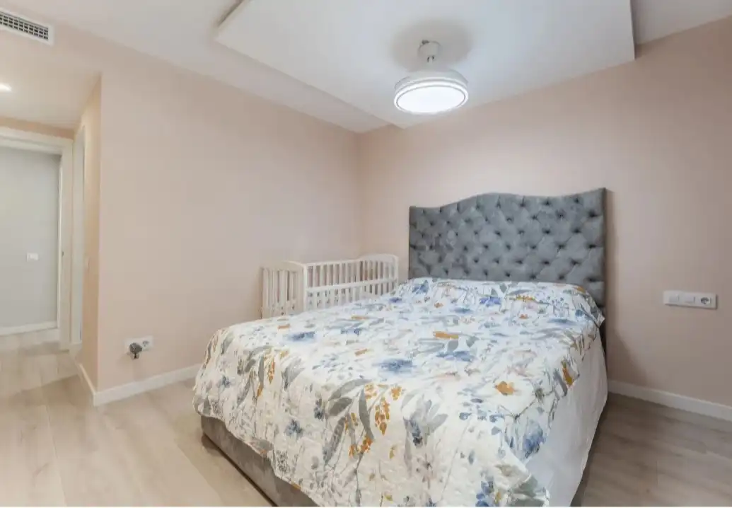 Schlafzimmer von Erdgeschoss zum Verkauf in Rocafonda