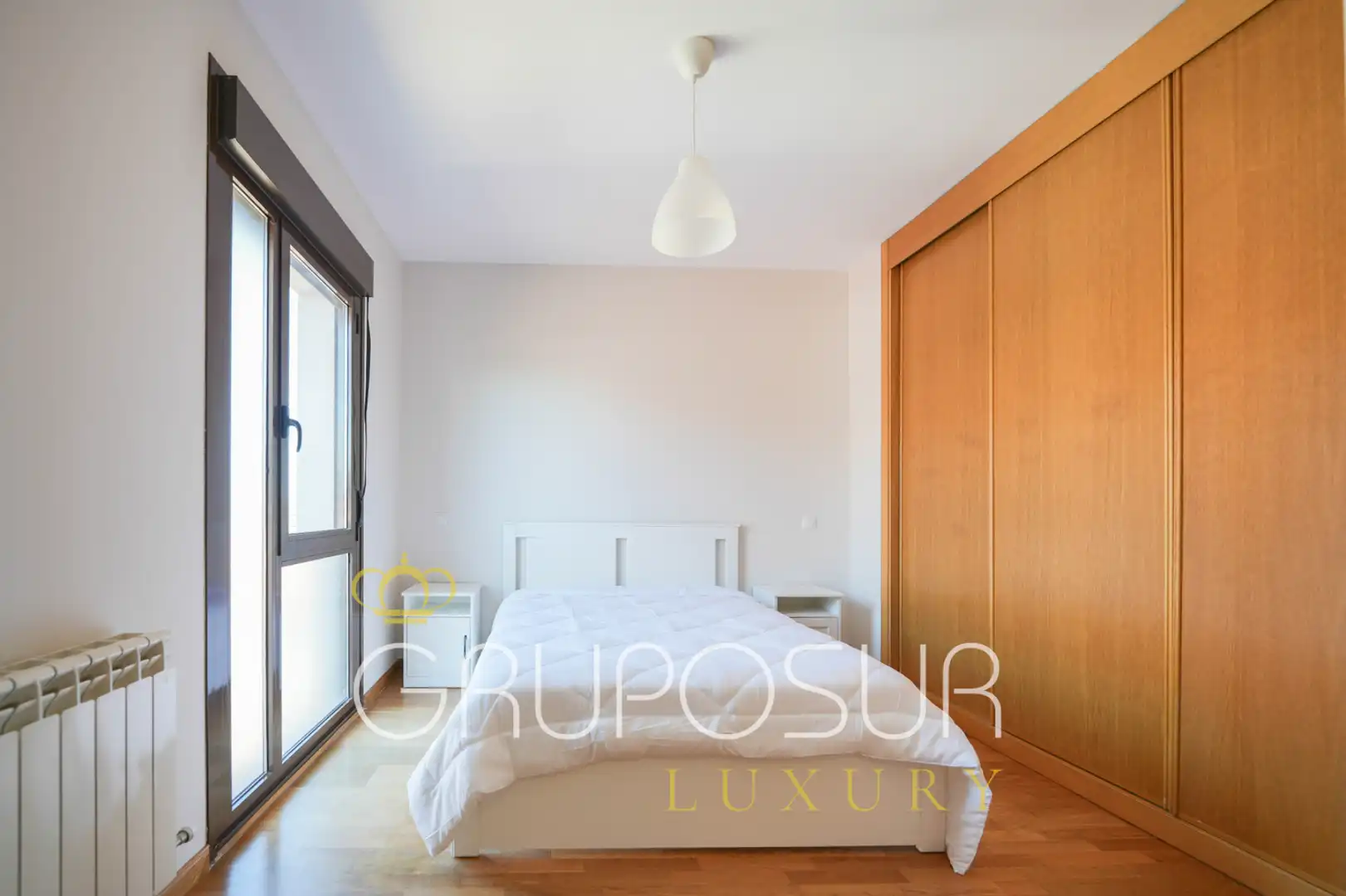 Schlafzimmer von Einfamilien-Reihenhaus zum Verkauf in Aldeamayor de San Martín mit Heizung, Privatgarten und Parkett