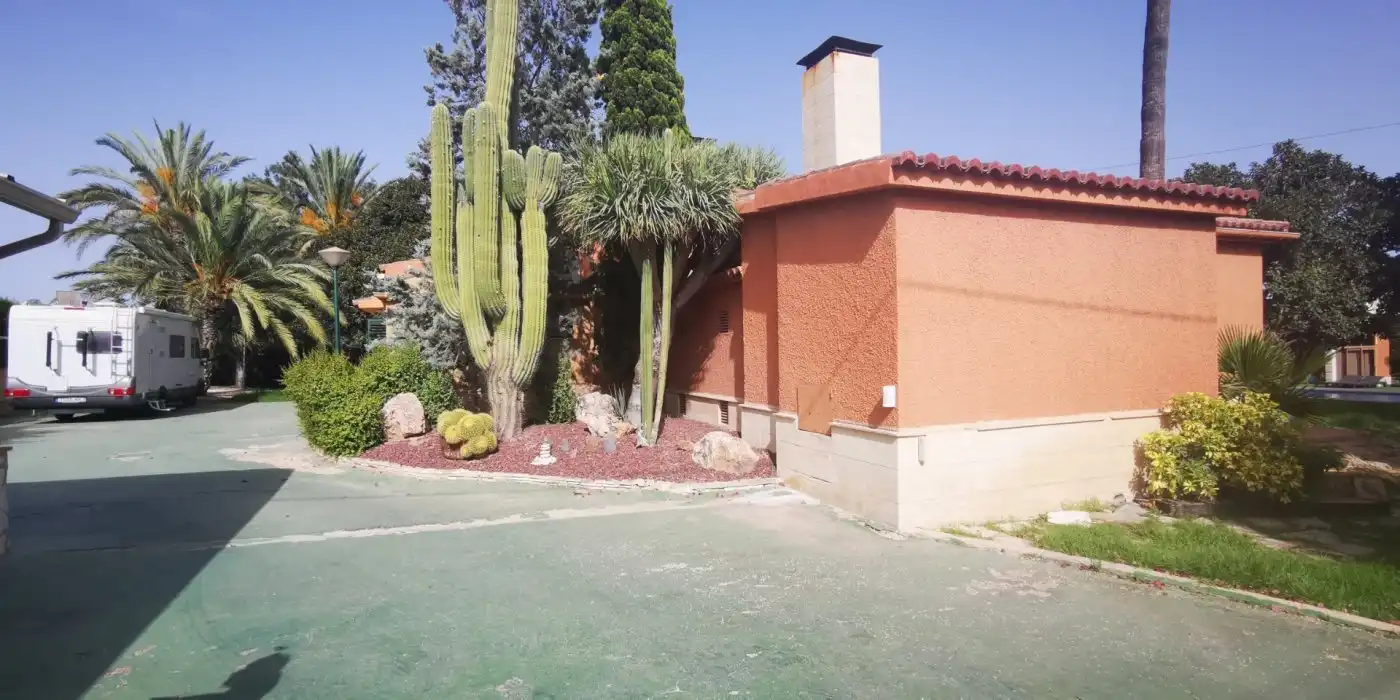 Jardí de Casa o xalet en venda en Elche / Elx amb Aire condicionat, Jardí privat i Terrassa