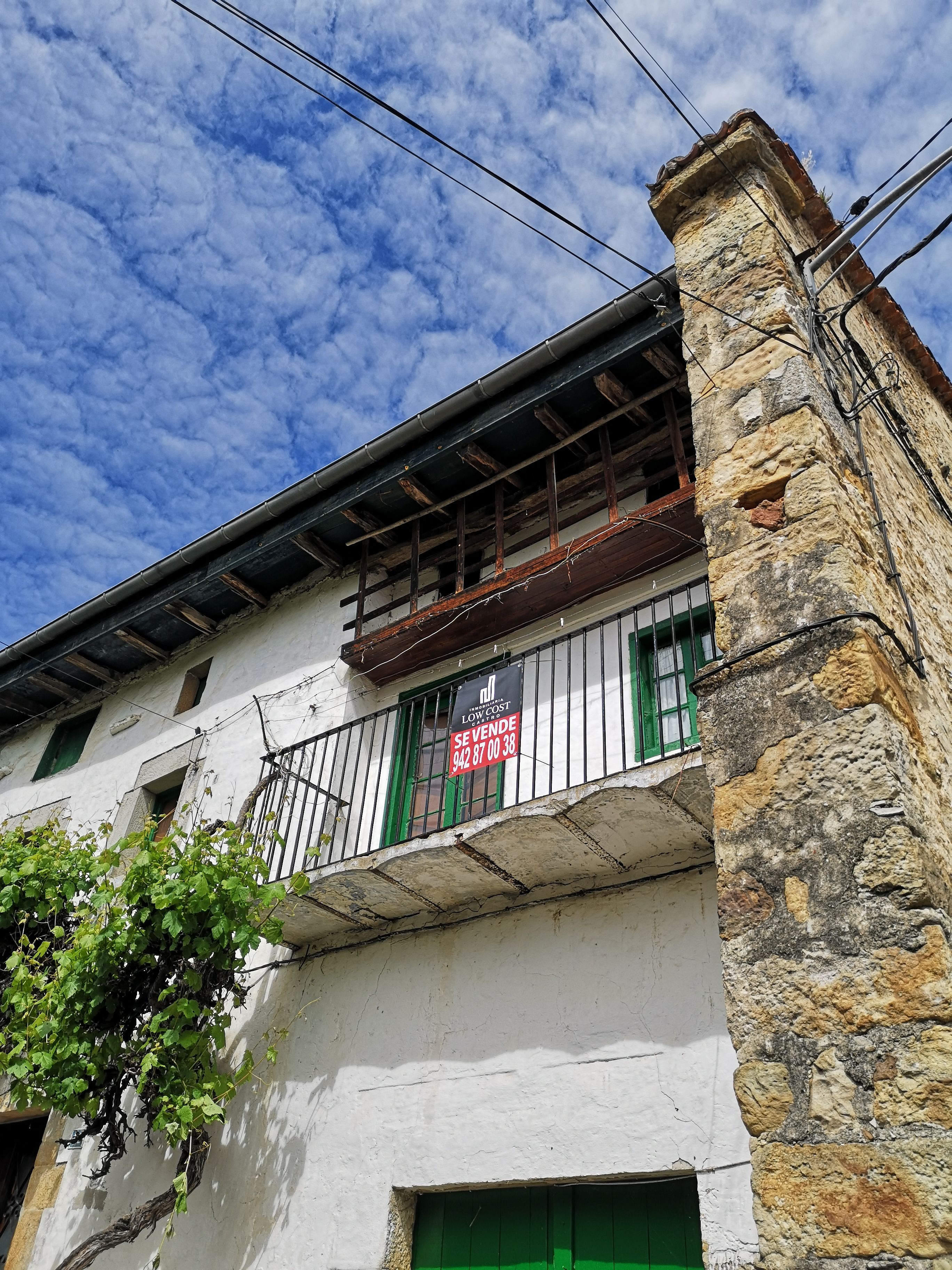 Vista exterior de Finca rústica en venda en Castro-Urdiales amb Jardí privat, Terrassa i Moblat