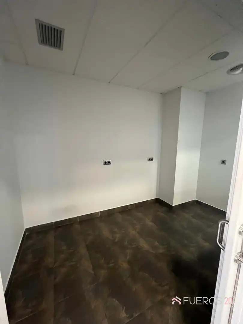 Business premises to rent in Bagatza - San Vicente, imagen 17