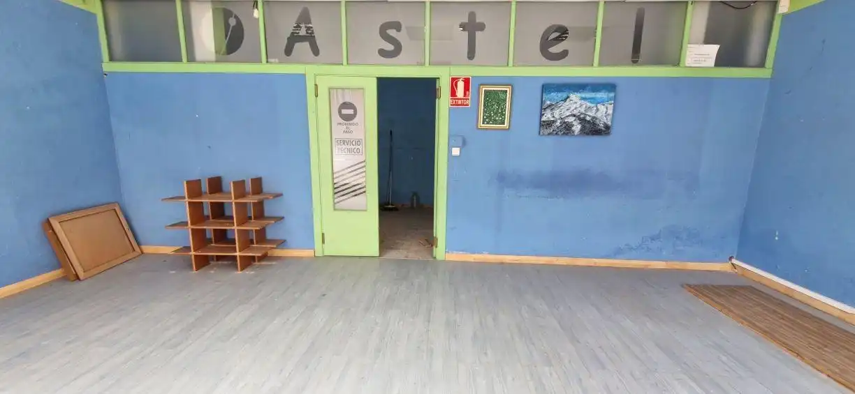 Geschaftsraum zur Miete in Avenida de Bilbao, 9, Sierrapando
