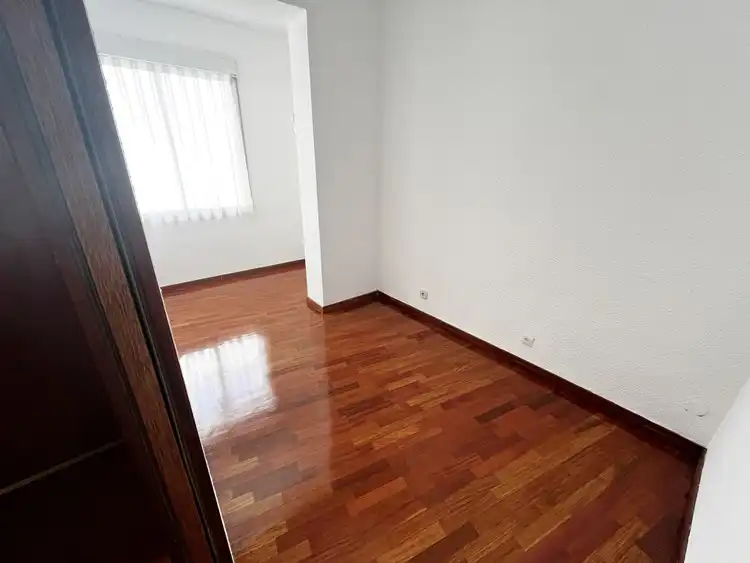 Piso con ascensor en alquiler en Calle de Menorca, imagen 21