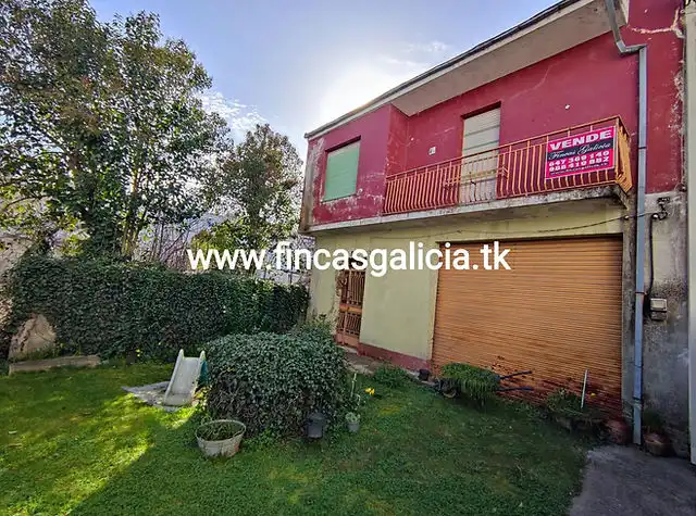 Habitatge amb terrassa en venda a Verín