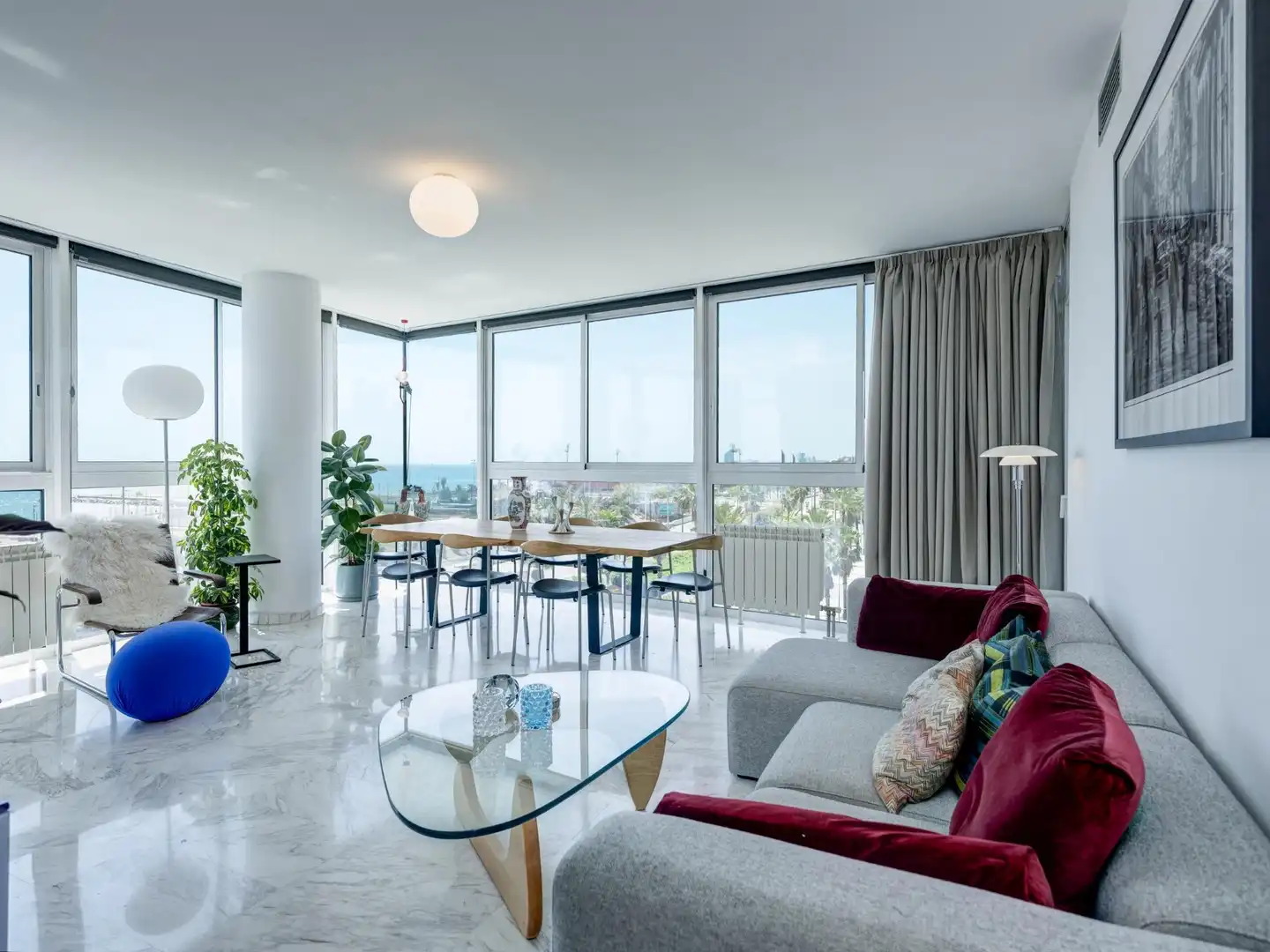 Wohnzimmer von Wohnung zum Verkauf in Barcelona mit Klimaanlage, Heizung und Balkon