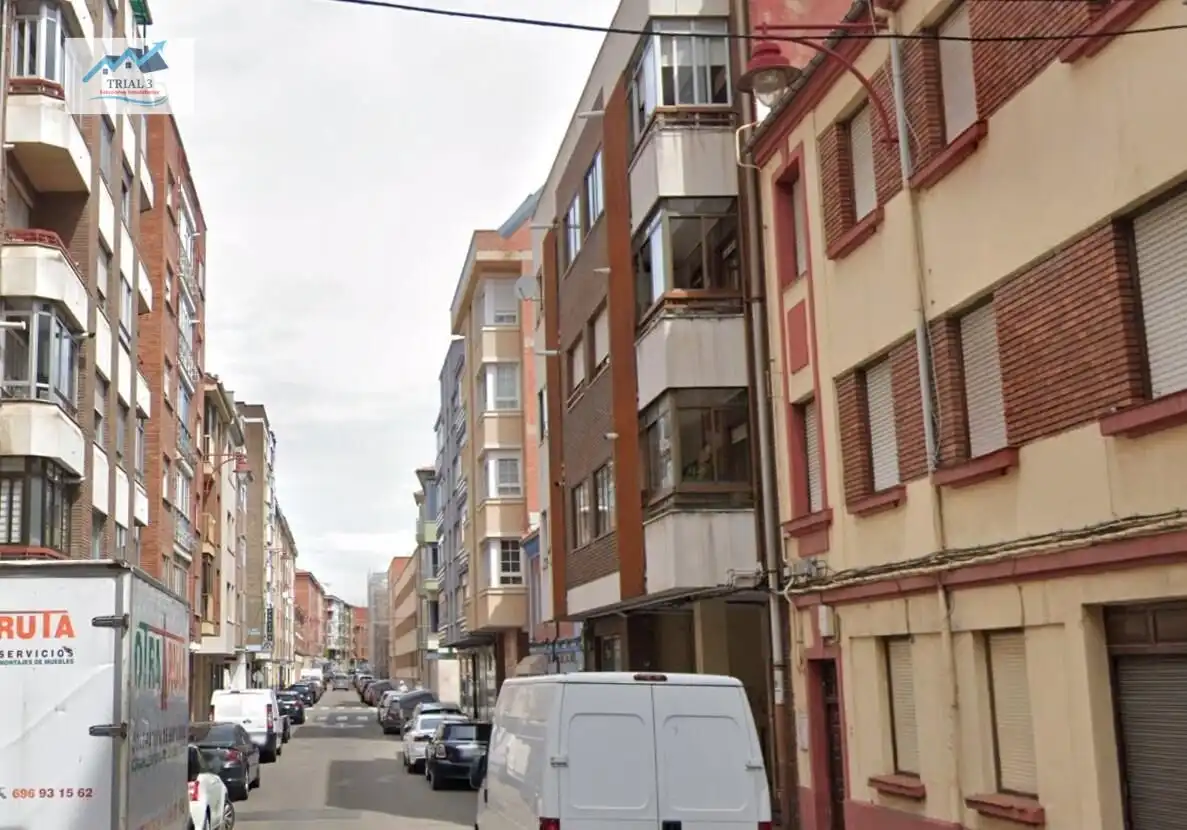 Flat with lift for sale in Calle OBISPO ALMARCHA, imagen 2