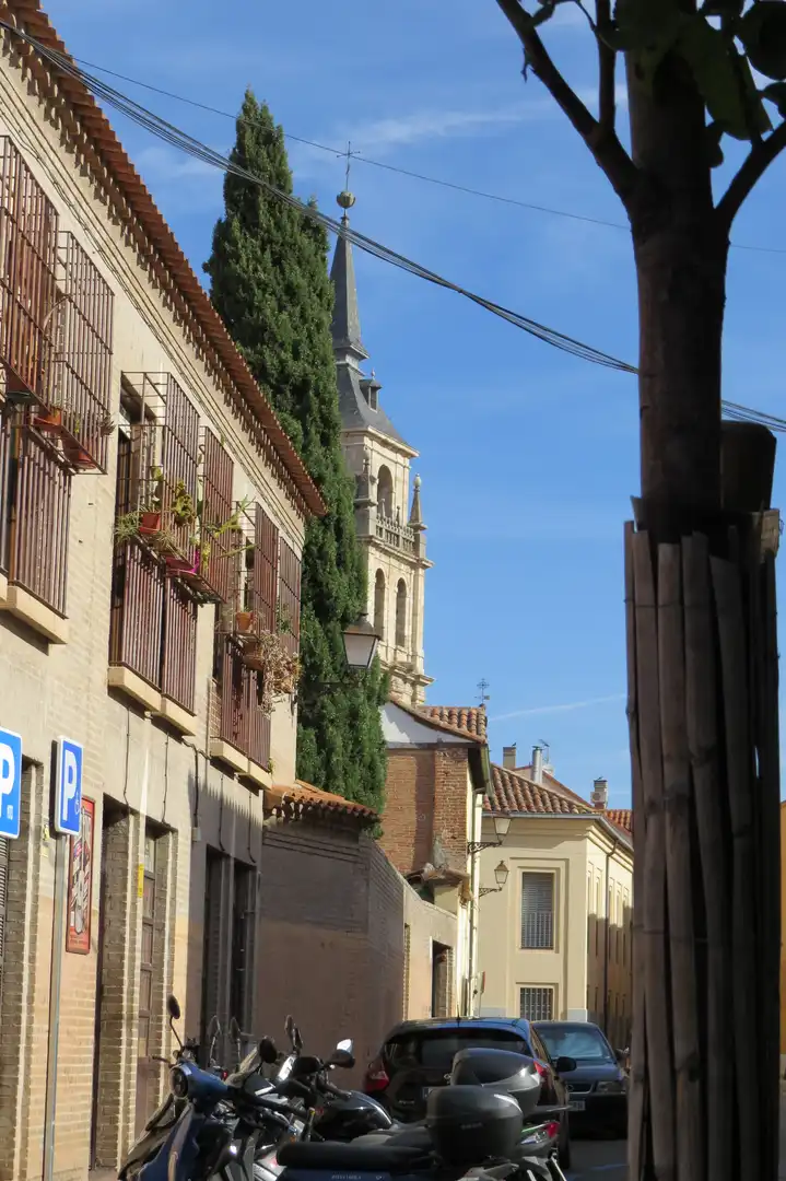 Vista exterior de Piso en venta en Alcalá de Henares con Aire acondicionado y Trastero