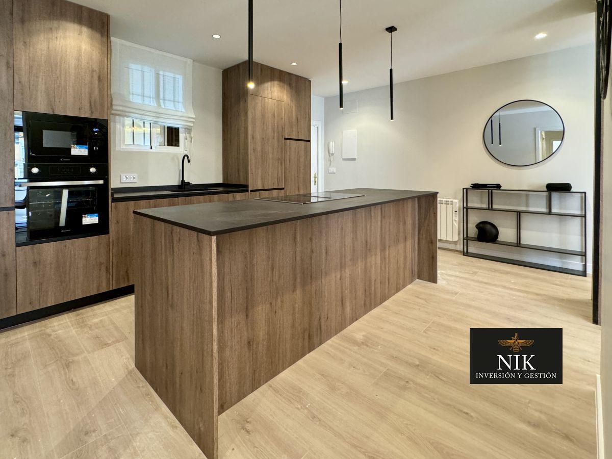 Flat for sale in CARDENAL CISNEROS, 75, Trafalgar, Chamberí