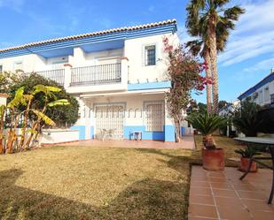 Exterior view of Single-family semi-detached for sale in Vélez-Málaga  with Terrace and Swimming Pool