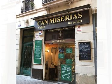 Local comercial en traspàs a Comte Borrell