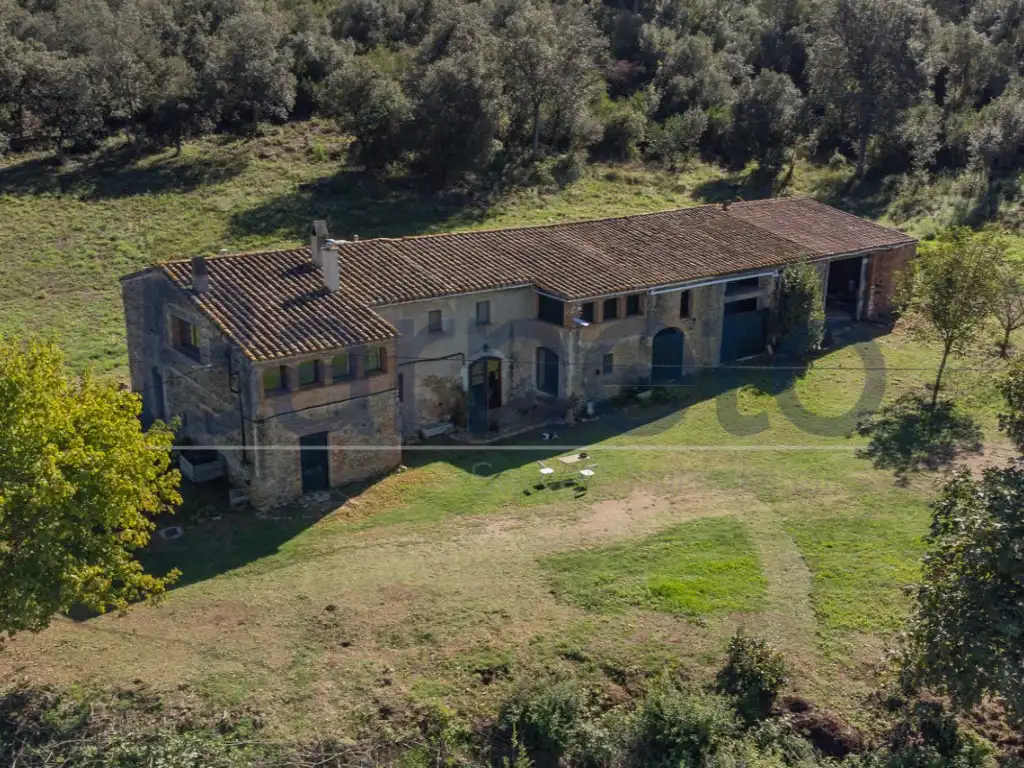 Außenansicht von Country house zum Verkauf in Foixà