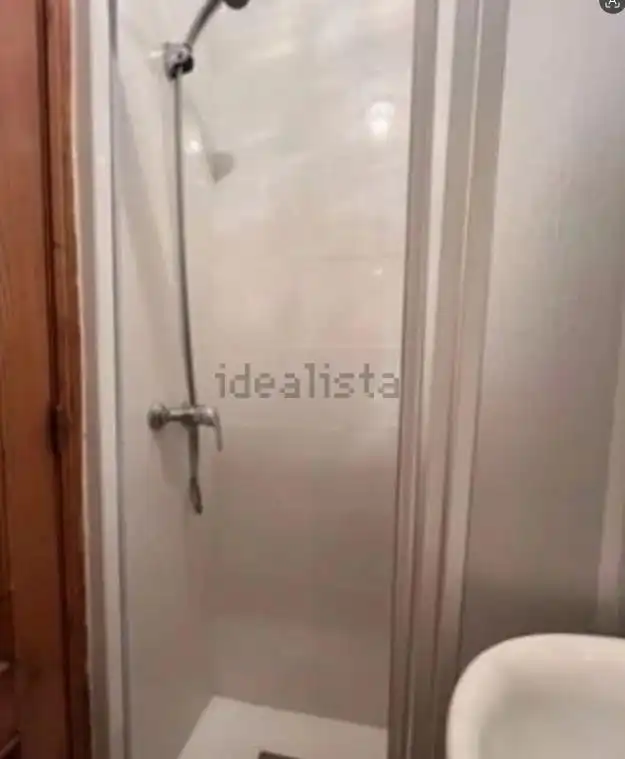Badezimmer von Wohnung zur Miete in Ourense Capital  mit Heizung und Möbliert