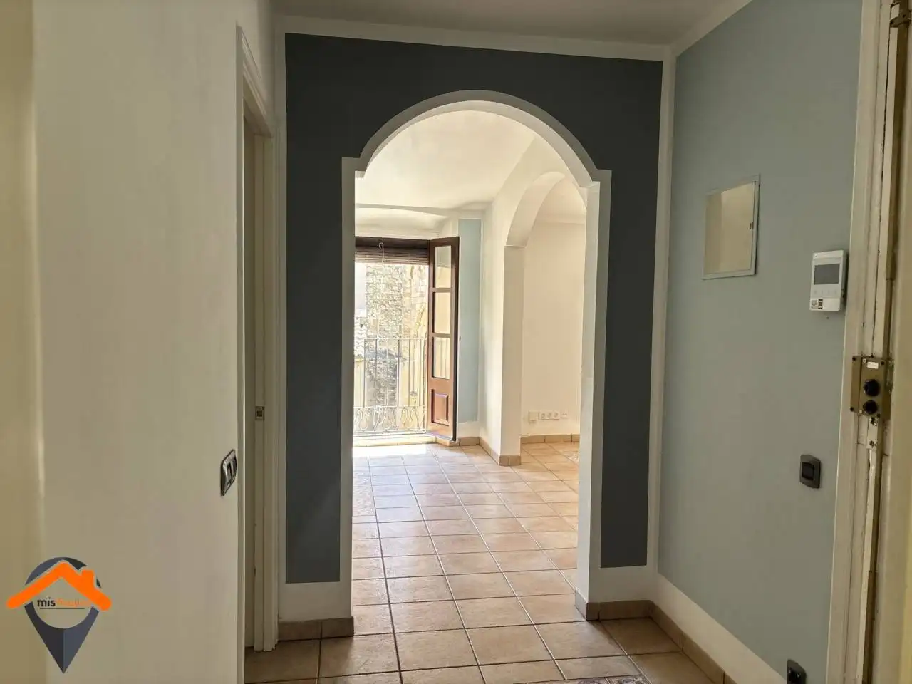 Piso en venta en Sabadell con Balcón