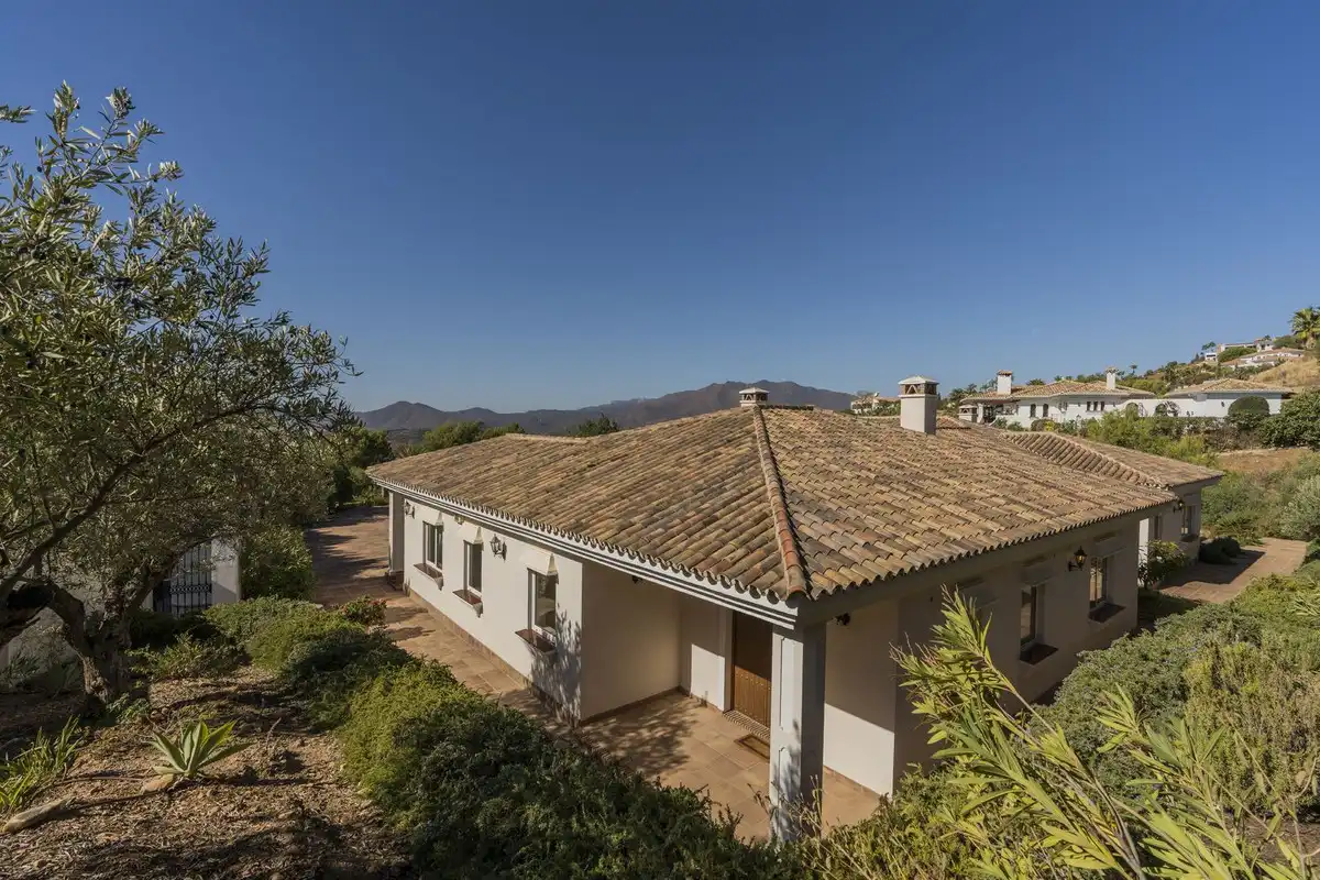 Vista exterior de Casa o chalet en venta en Mijas con Aire acondicionado, Calefacción y Jardín privado
