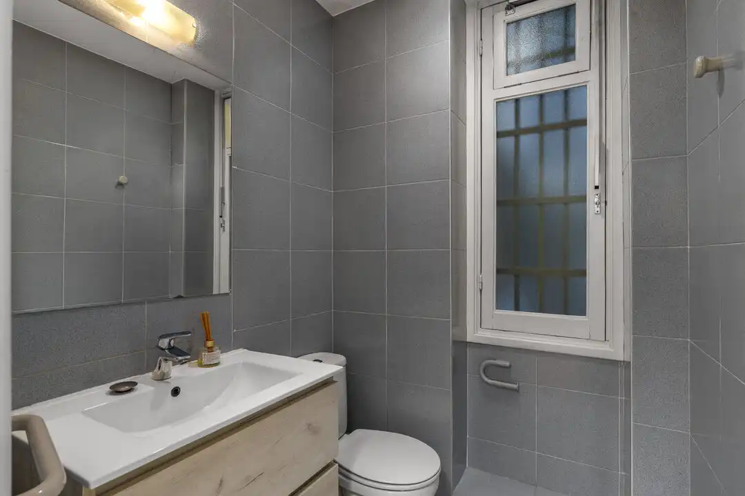 Baño de Piso en venta en Donostia - San Sebastián  con Aire acondicionado y Alarma