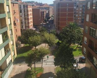 Vista exterior de Pis en venda en Barakaldo  amb Terrassa