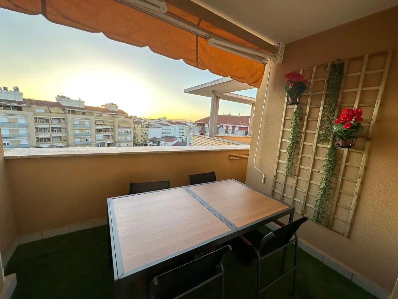 Terraza de Ático de alquiler en Don Benito con Aire acondicionado, Calefacción y Parquet