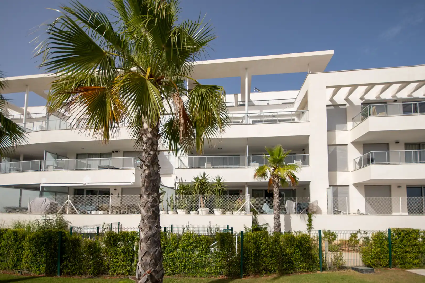 Vista exterior de Piso en venta en Mijas con Aire acondicionado, Jardín privado y Terraza