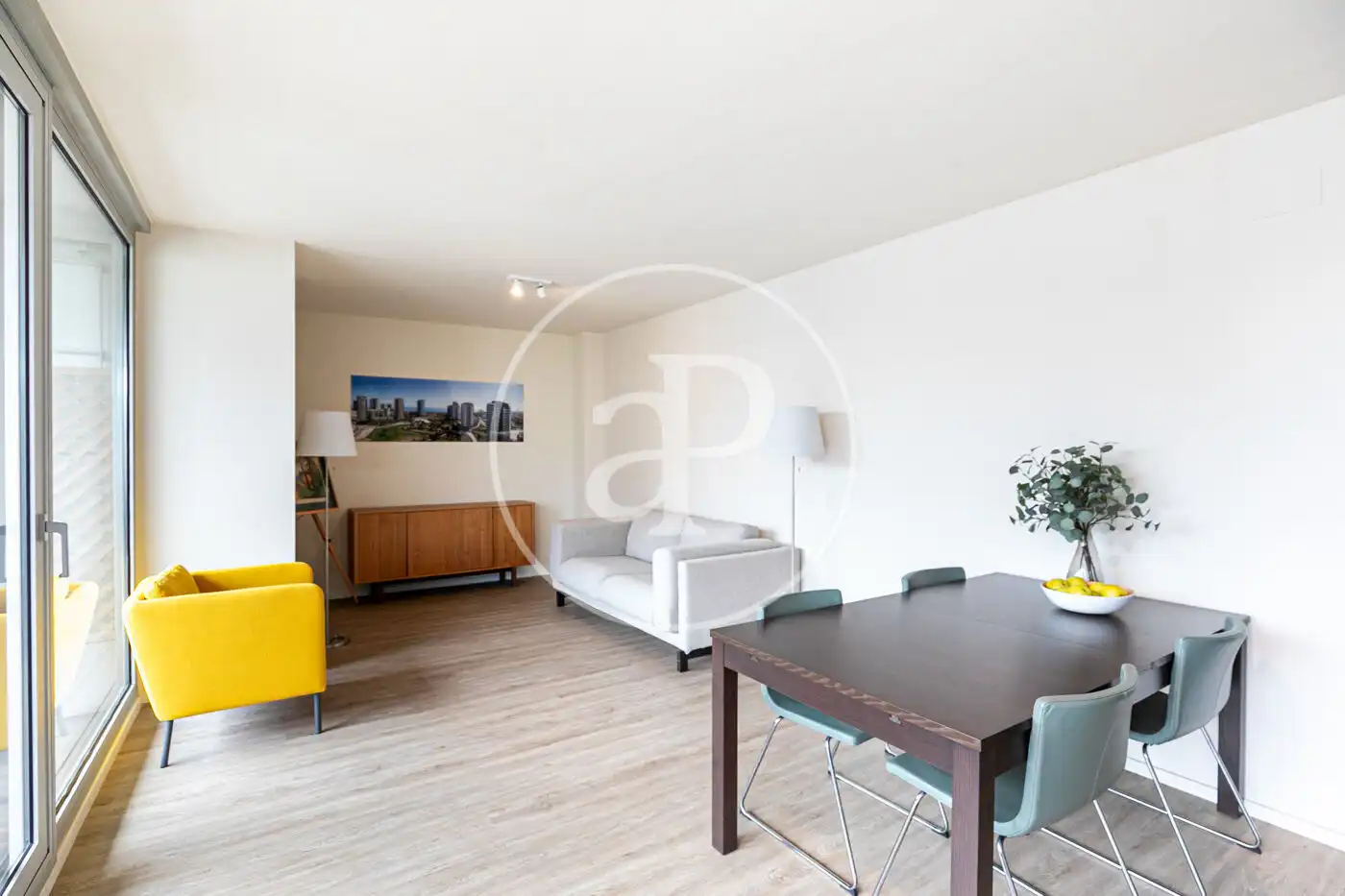 Wohnzimmer von Wohnung zum Verkauf in Barcelona mit Klimaanlage, Heizung und Terrasse