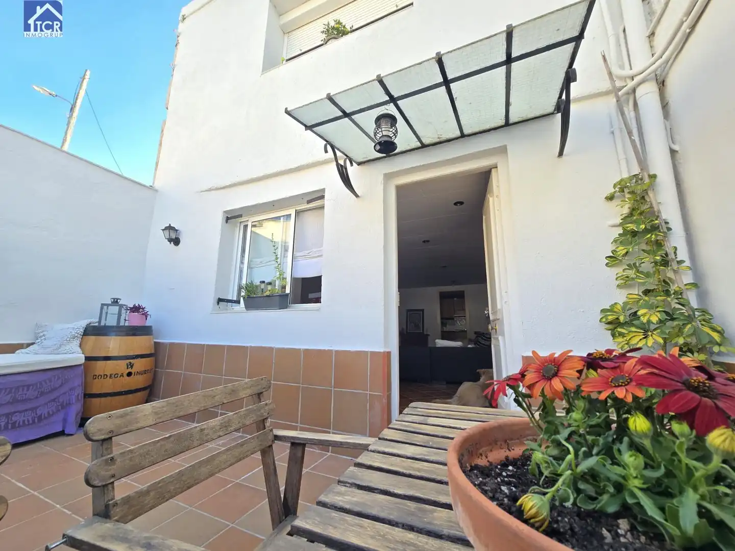 Vista exterior de Casa o xalet en venda en Castellar del Vallès amb Calefacció, Terrassa i Balcó