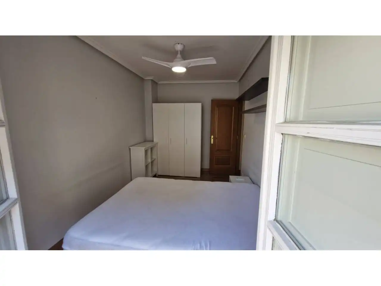 Schlafzimmer von Wohnung zur Miete in  Logroño mit Heizung, Parkett und Abstellraum