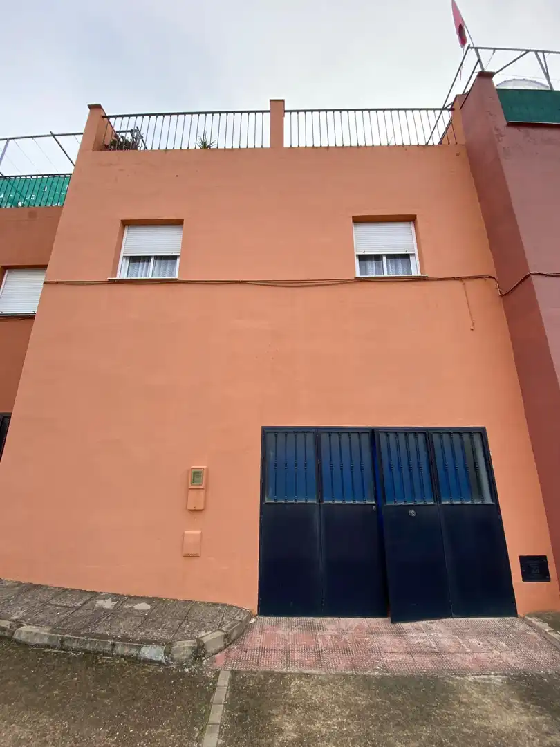 Adossat amb terrassa en venda a Villanueva del Río y Minas, imagen 9