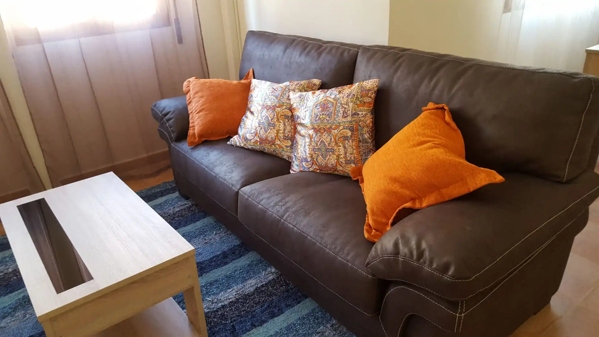Sala d'estar de Apartament de lloguer en Toledo amb Aire condicionat, Calefacció i Parquet