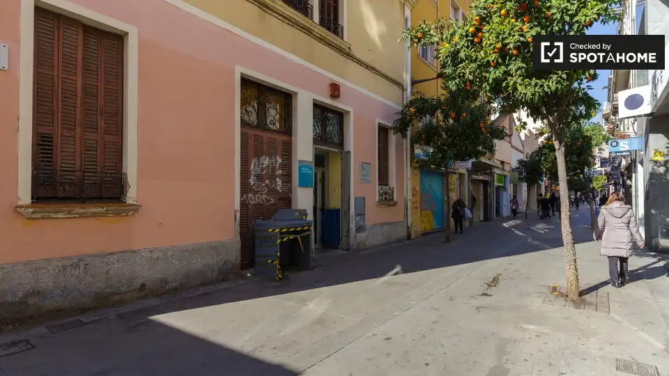 Zimmer in Santa Eulàlia