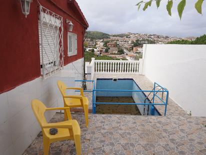 Piscina de Casa o xalet en venda en Sant Vicenç Dels Horts amb Aire condicionat i Piscina