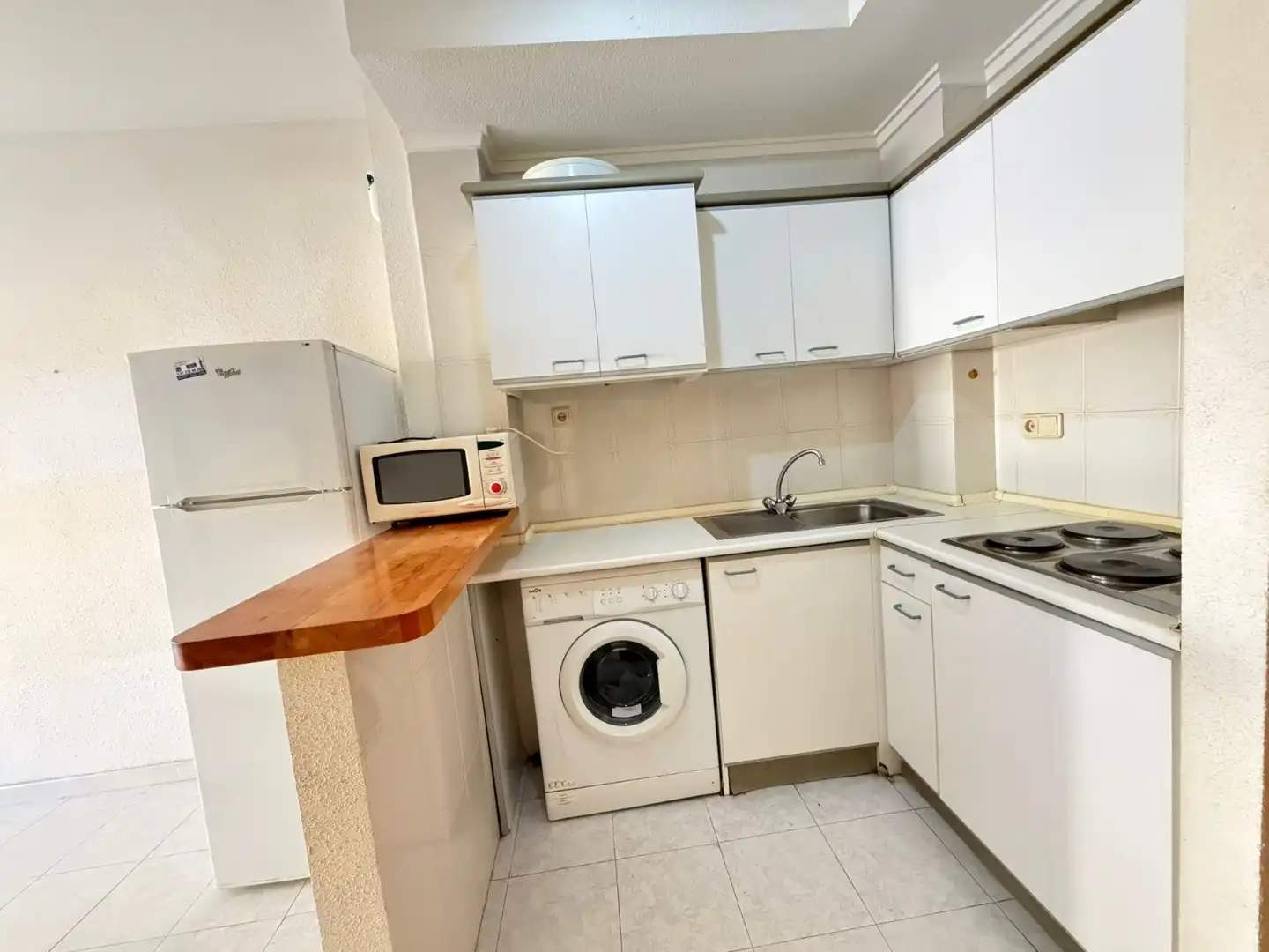 Kitchen of Flat for sale in Torrevieja  with Terrace, Furnished and Washing machine