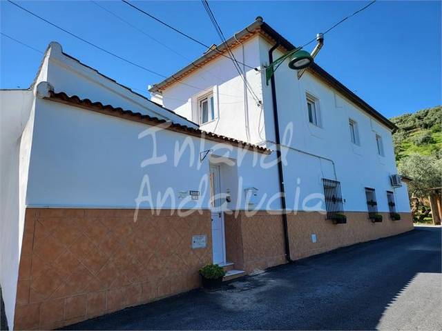 Casa adosada en Venta en Villanueva de Algaidas