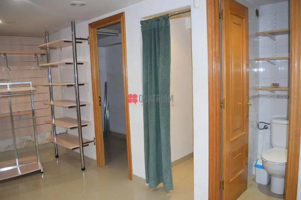 Business premises for sale in Sánchez Freire, imagen 11