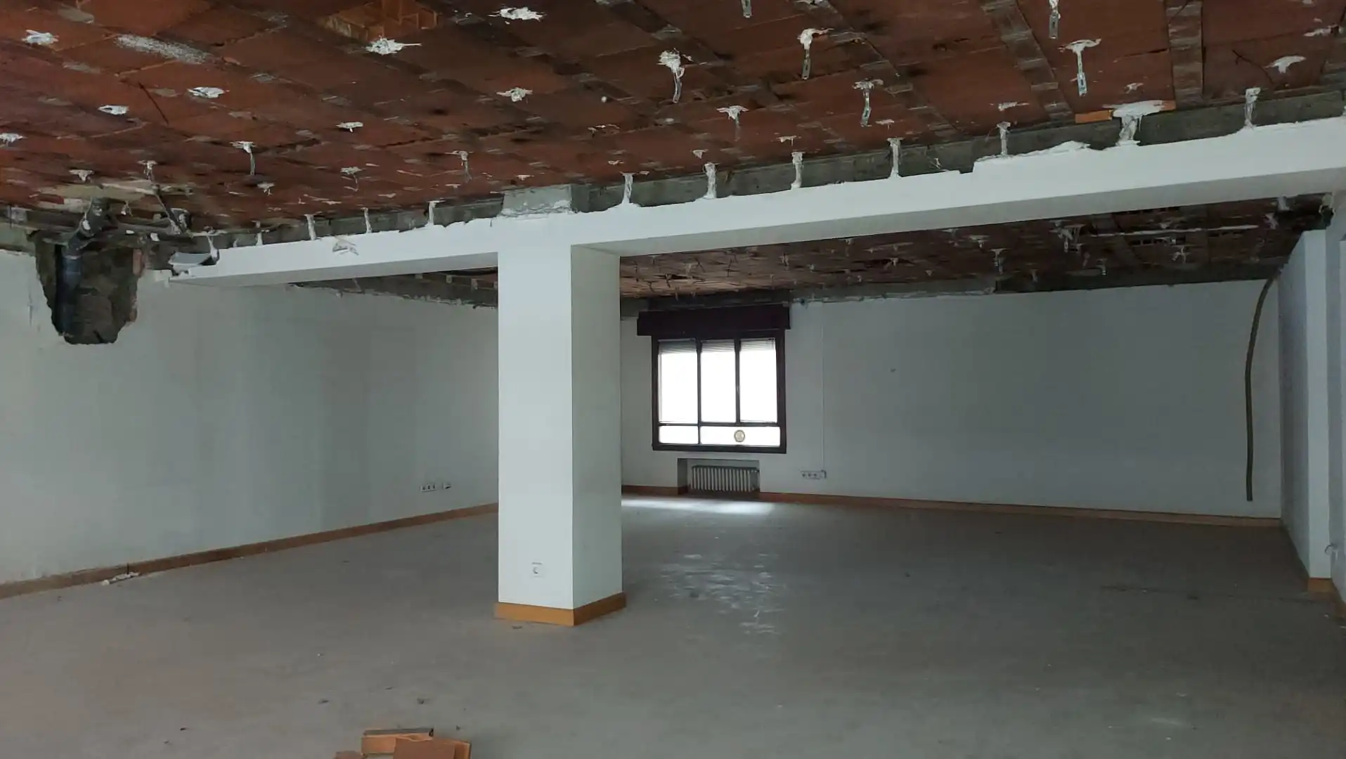 Büro zum Verkauf in Oviedo 