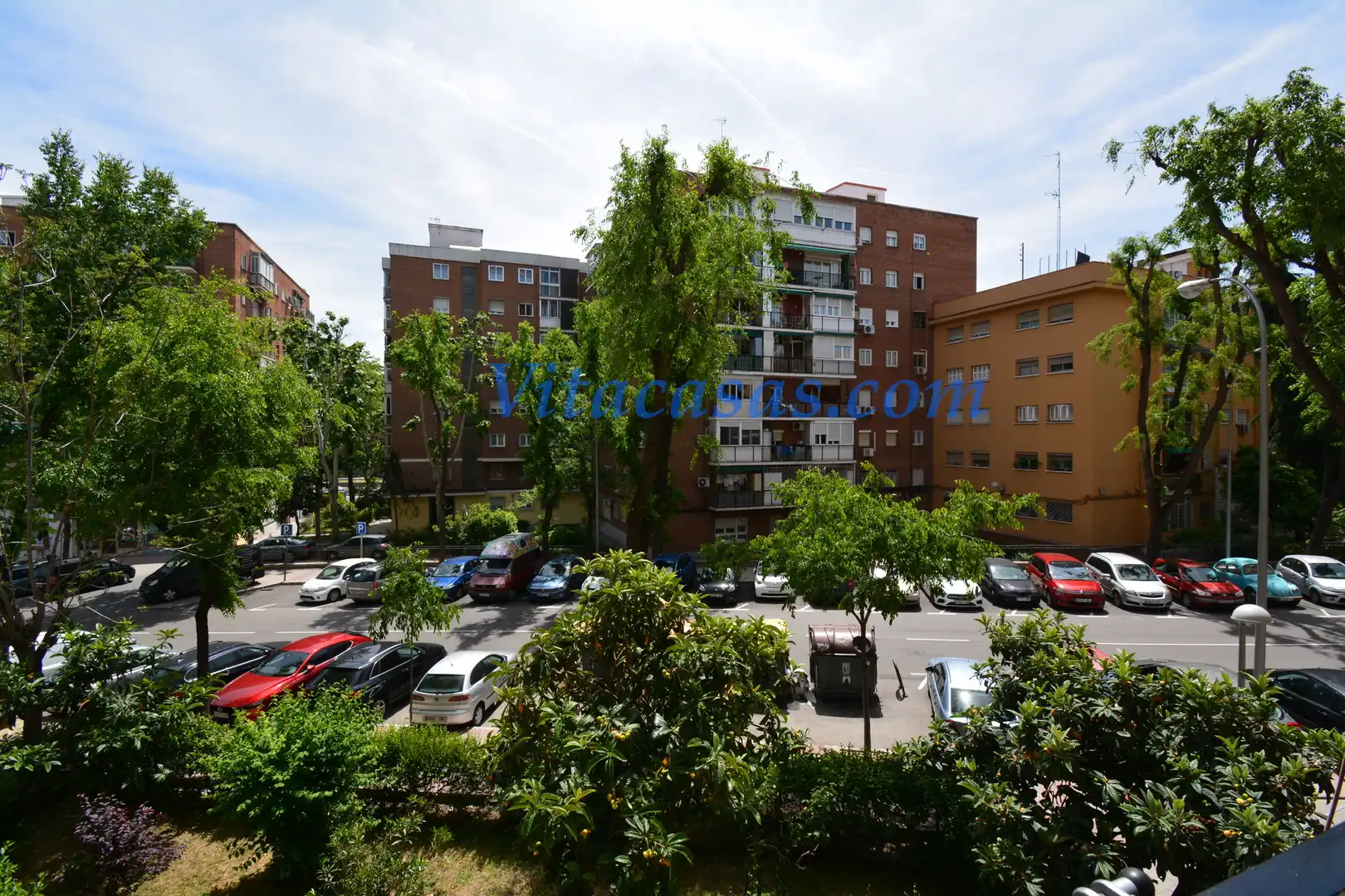Vista exterior de Pis en venda en Madrid amb Calefacció, Parquet i Terrassa
