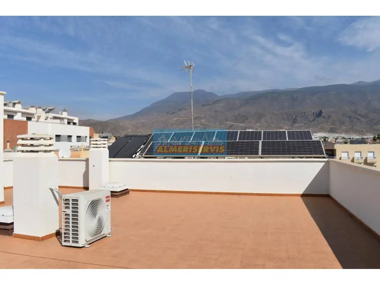 Terrassa de Casa o xalet en venda en El Ejido amb Aire condicionat, Terrassa i Traster