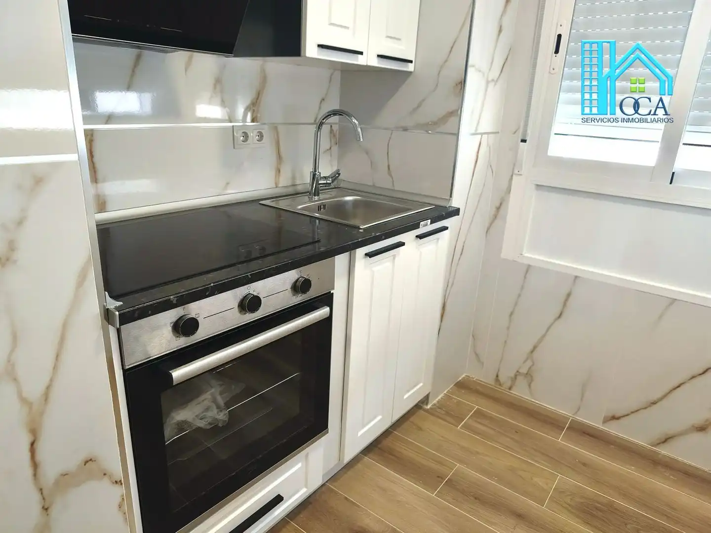 Cocina de Piso en venta en Móstoles con Aire acondicionado, Jardín privado y Piscina comunitaria