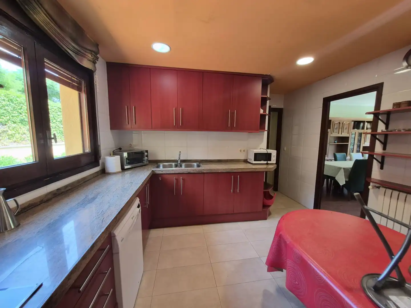 Cocina de Casa o chalet de alquiler en La Llacuna con Aire acondicionado, Calefacción y Jardín privado