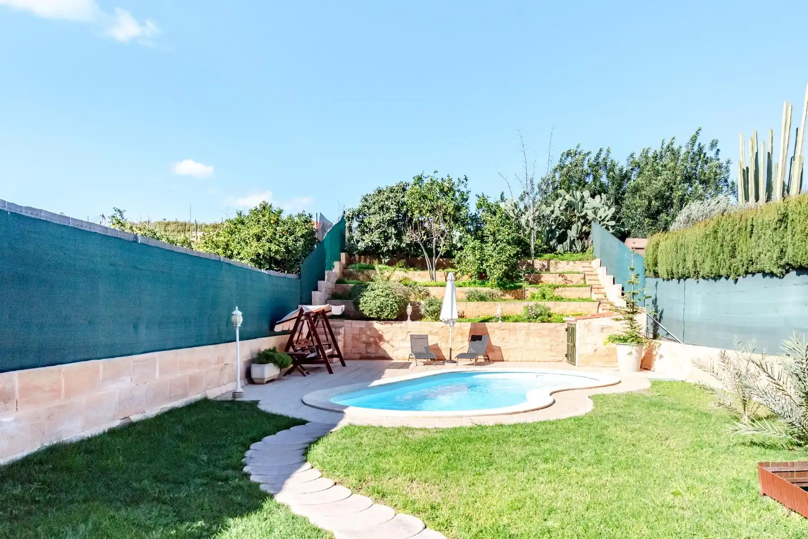 Piscina de Casa adosada en venda en Marratxí amb Aire condicionat, Calefacció i Jardí privat