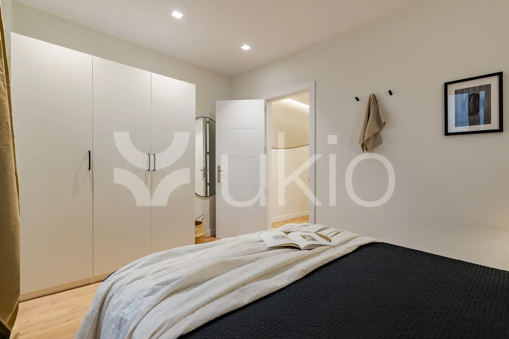 Schlafzimmer von Wohnungen zur Miete in Madrid mit Klimaanlage, Heizung und Möbliert