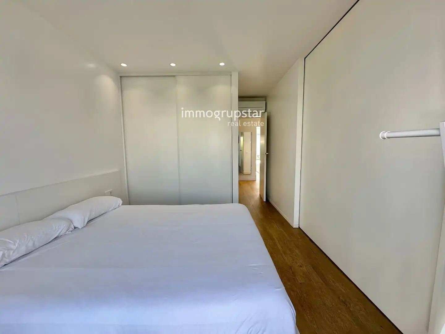 Habitación de Casa adosada en venta en Torre Valentina - Mas Vilar de La Mutxada - Treumal