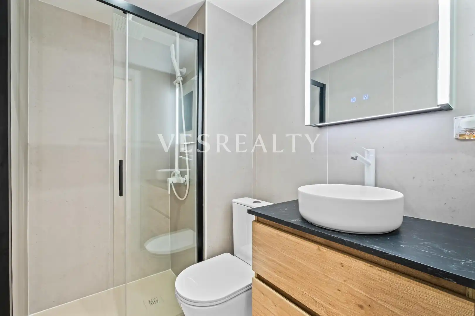 Habitación de Piso en venta en Alicante / Alacant con Aire acondicionado y Piscina comunitaria