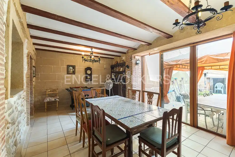 Comedor de Casa o chalet en venta en El Palomar con Aire acondicionado, Calefacción y Terraza