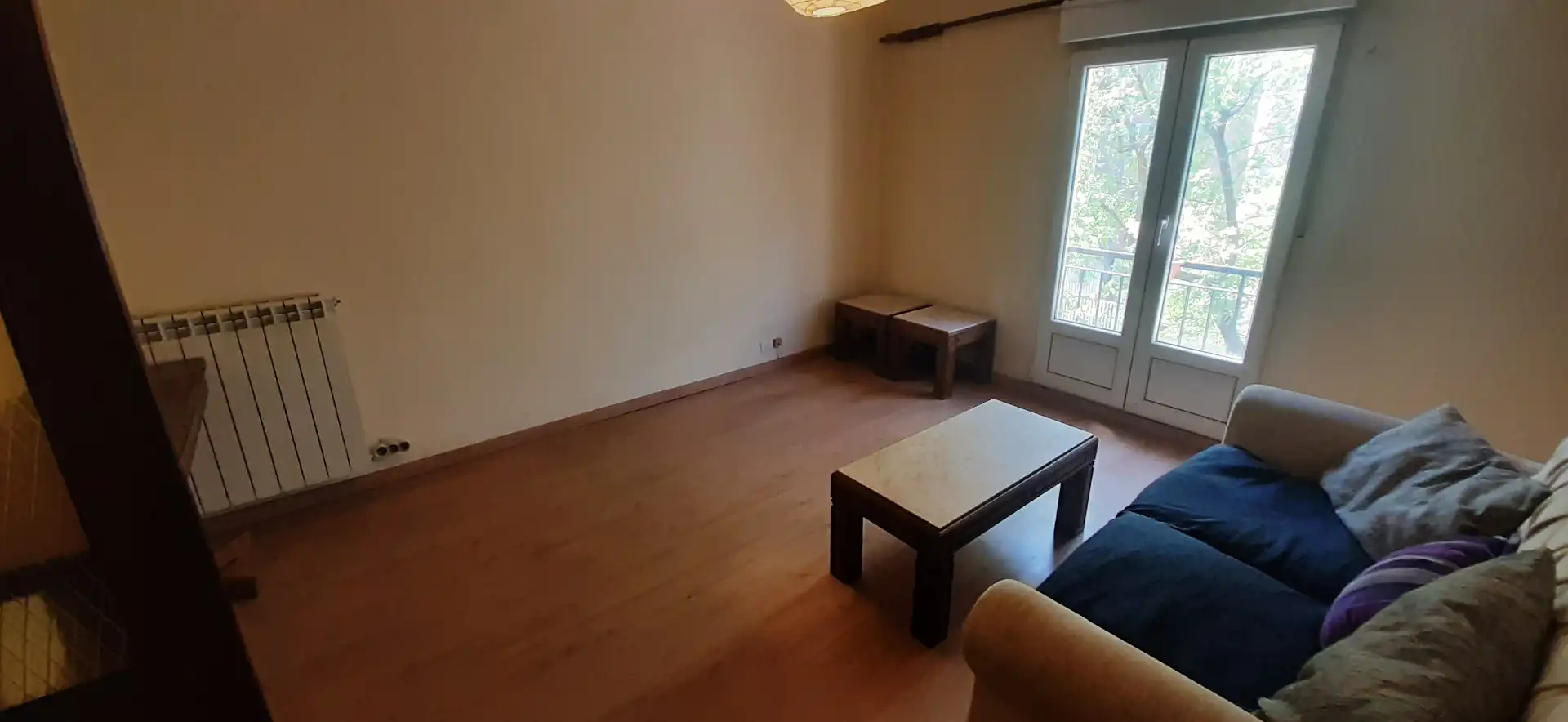 Sala d'estar de Pis en venda en Madrid amb Balcó