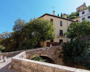 Vista exterior de Pis en venda en  Granada Capital amb Balcó